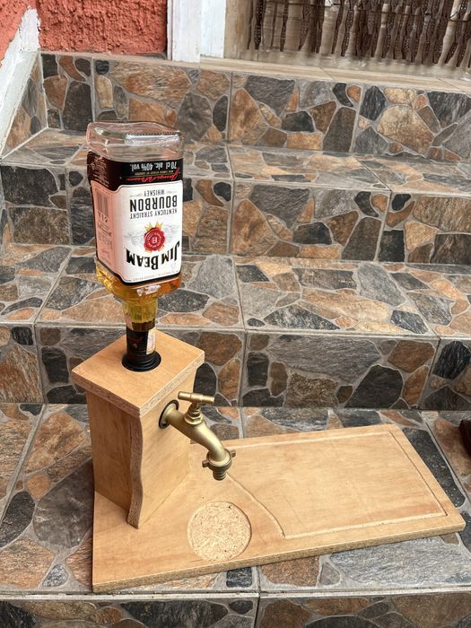 Дървени табели с надпис