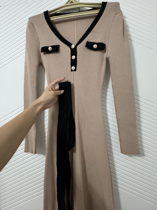 Платья лапша 42-44 размер,бежевый молочный цвет