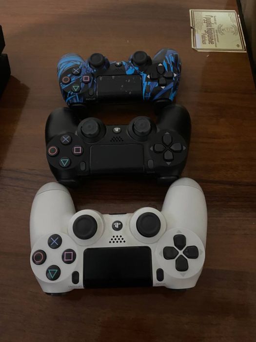 Plastation 4 sotiladi