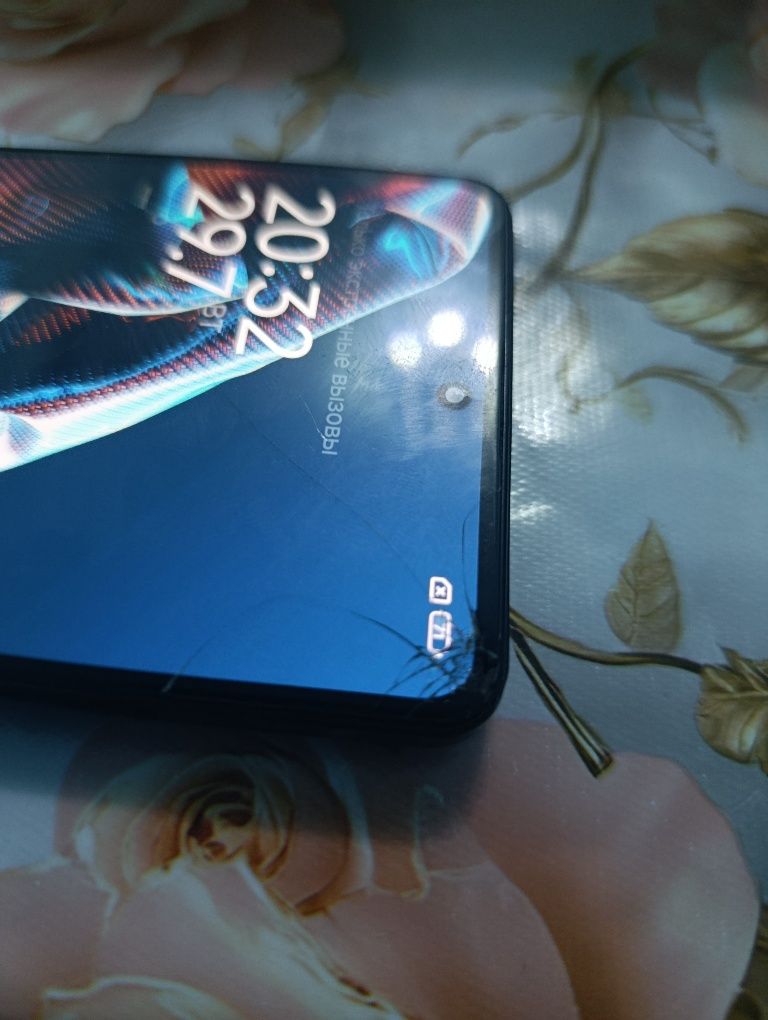Продам поко х5 про 5g 8/256