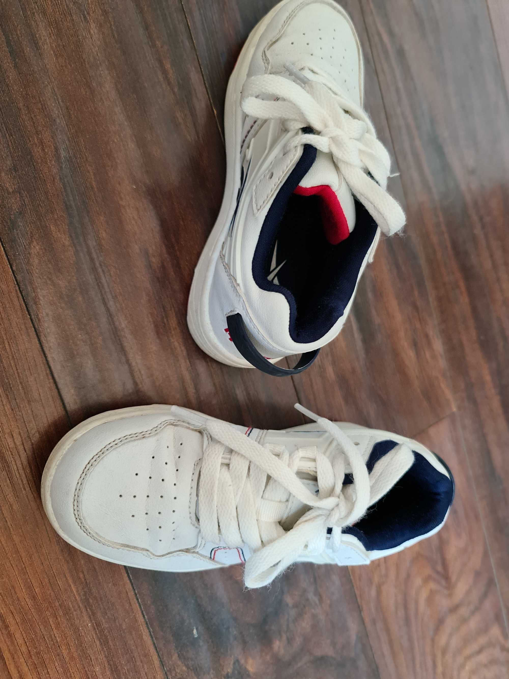 Детски есенно-пролетни детски кожени маратонки Reebok 27.5 номер