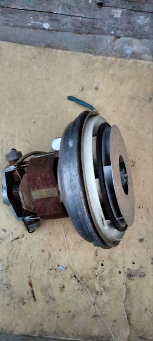 Продается мотор в хорошем состоянии