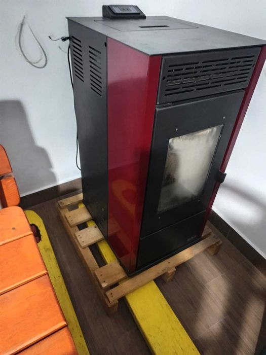 Sobă pe peleți TIM System Italia