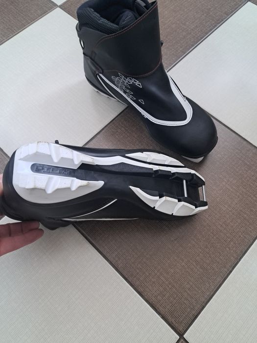 Clapari schi fond Salomon