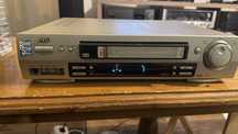 Video recorder Super VHS JVC HR-S7500