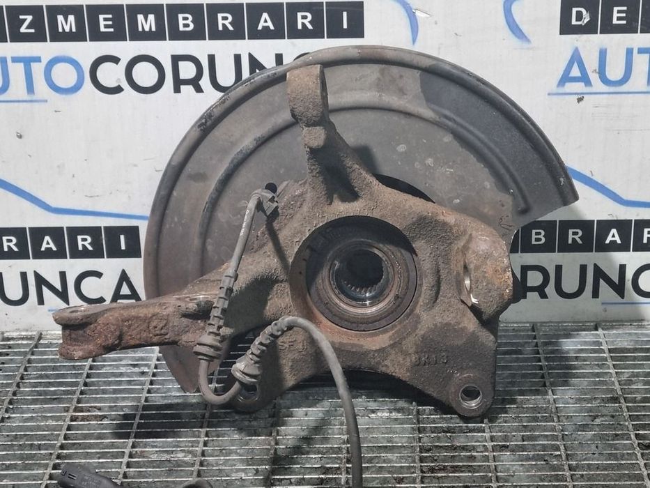 Fuzeta dreapta fata Dacia Duster II 1.6 Benzina 2018 - 2021 Manuala 6 Trepte H4M 738 ...