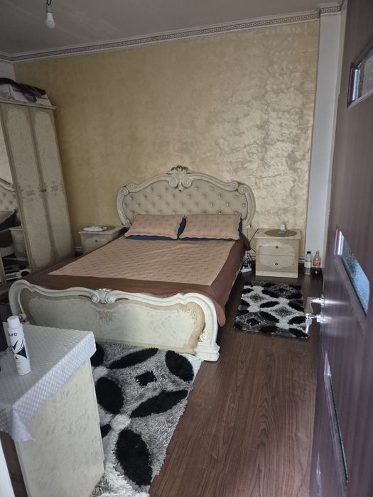 Vând casa în craiova