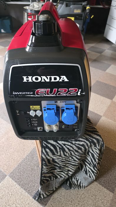 HONDA EU 22-I . .