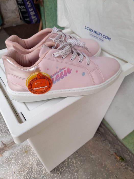 Нови маратонки на Waikiki nom. 38