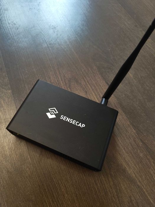 SenseCAP M1 – запазен и напълно работещ