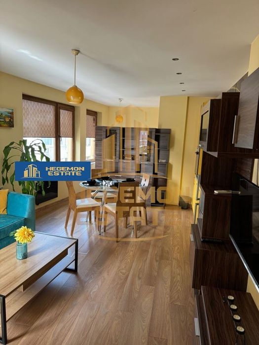 Продава се Двустаен апартамент в Варна, Цветен квартал - 65 кв.м за 2539 €/кв.м - Снимка #5