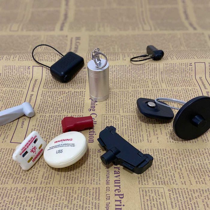 Magnet Detasator de Alarme/Taguri Rigide Portabil Model Breloc de Chei
