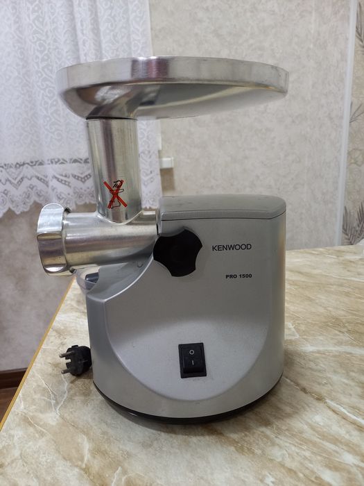 Мясорубка KENWOOD на запчасти.