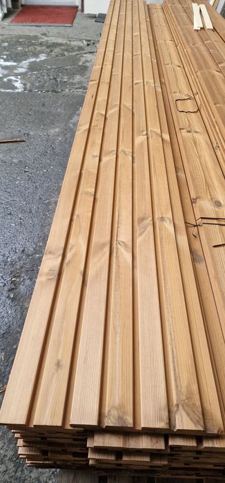 Riflaj din pin nordic termotratat 3d