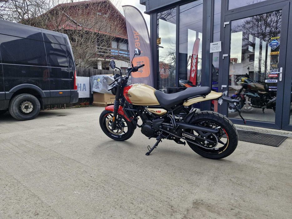 Royal Enfield Guerilla 450 Mid nou - pret PROMO prin EST BIKE Campina