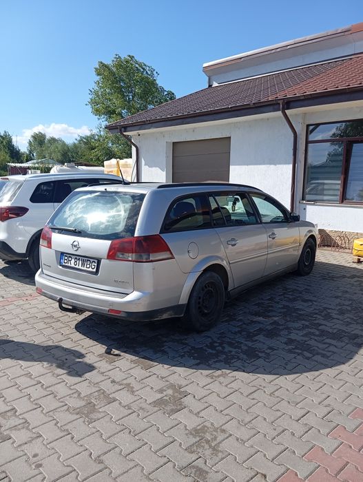 Vând Opel Vectra c accept și variante