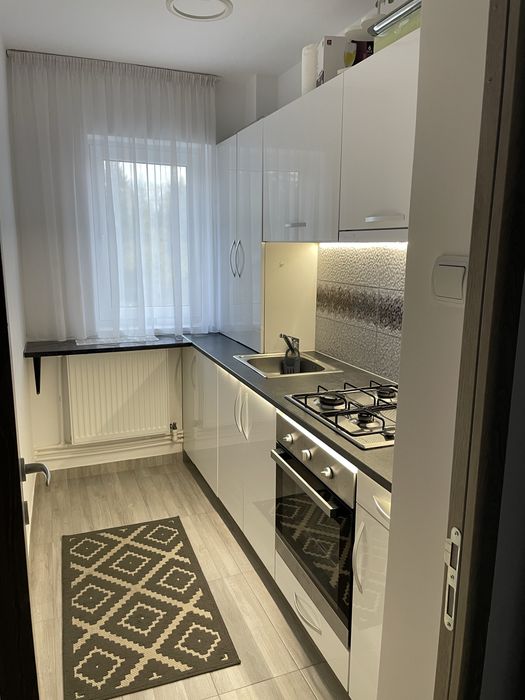 Vand apartament cu 2 camere