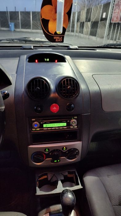 Vând Chevrolet Kalos Automat