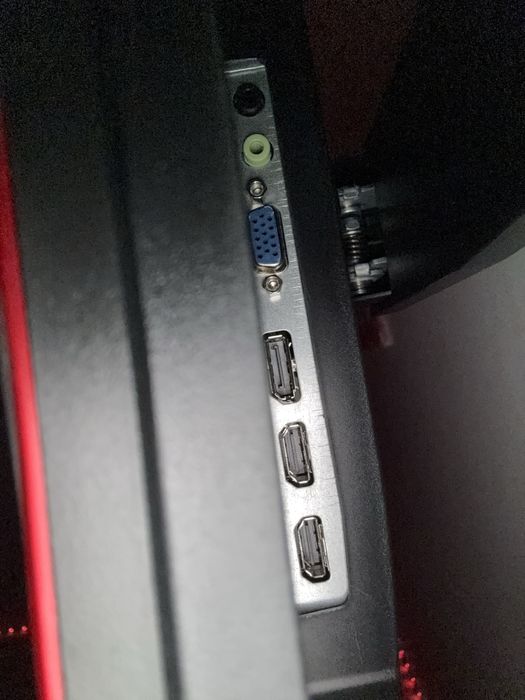 Monitor AOC 165 hz curbat 24.5