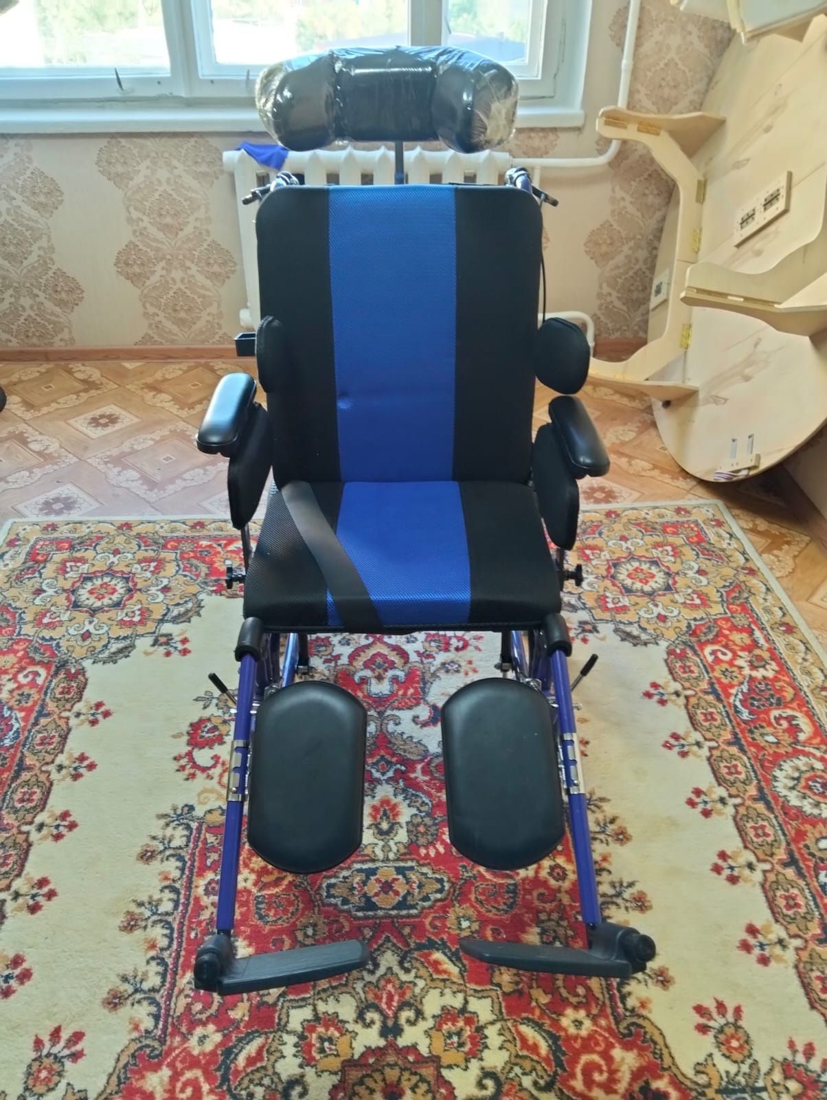 Кресло инвалидное