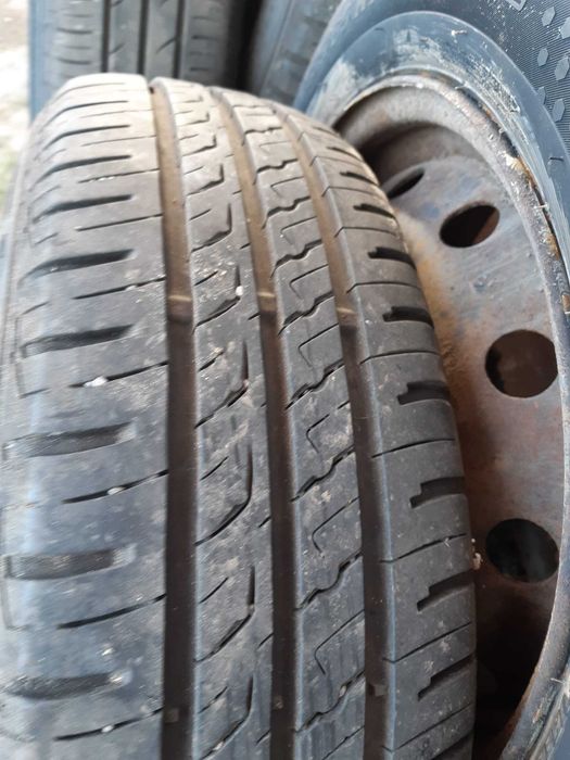 Vand anvelope Dacia Logan 185/65/R15 profil vara.