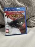 Продавам god of war remastered