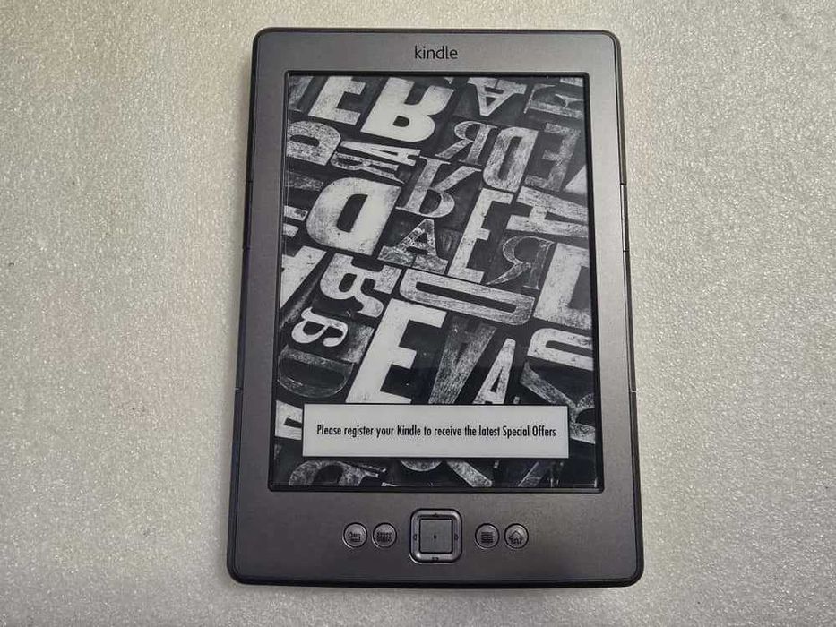eBook Amazon Kindle 4 .gen 2gb 6 Inch Wifi D01100 - poze reale
