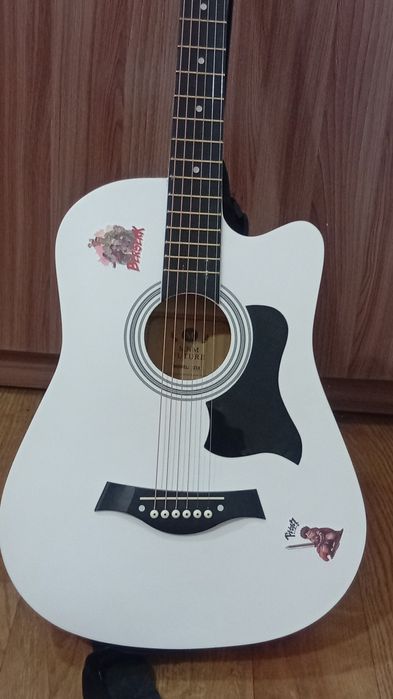 Гитара акустическая