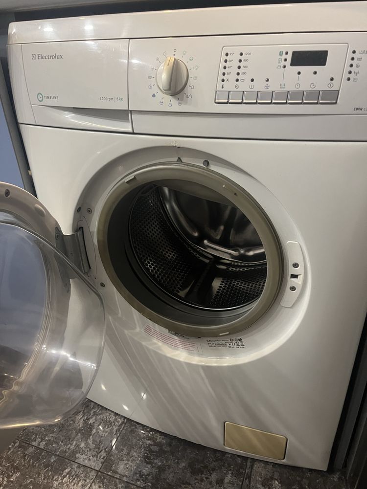 Пералня със сушилня Electrolux