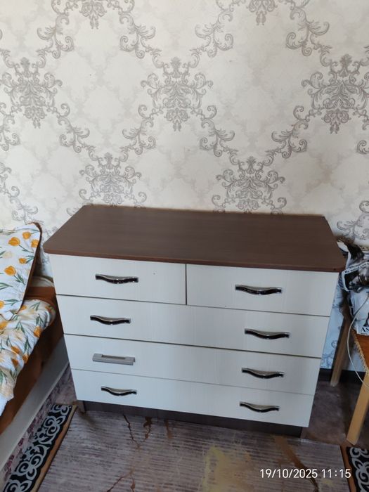 Продам комод, размер 90 35 80