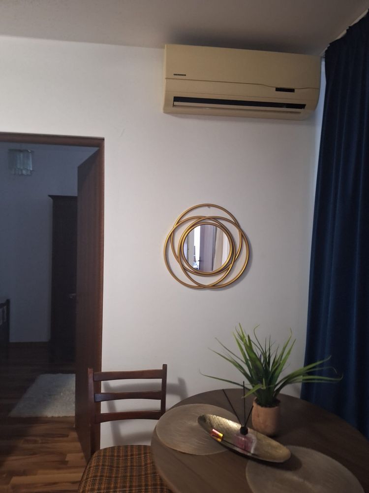 Ofer spre inchiriere apartament 2 camere cu loc de parcare