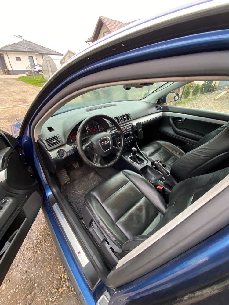 Audi a4 b7.