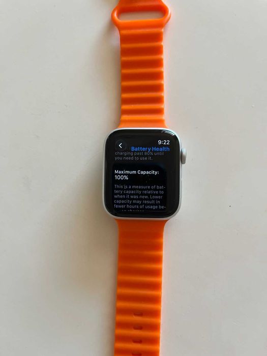 Apple Watch SE 2 (44 mm) – като нов, гаранция, пълен комплект