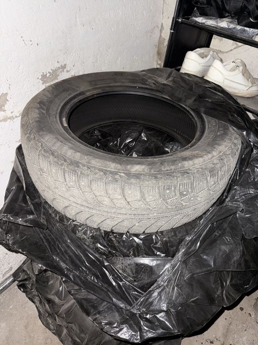 Продам зимние шины размер 15 или обменяю на 16