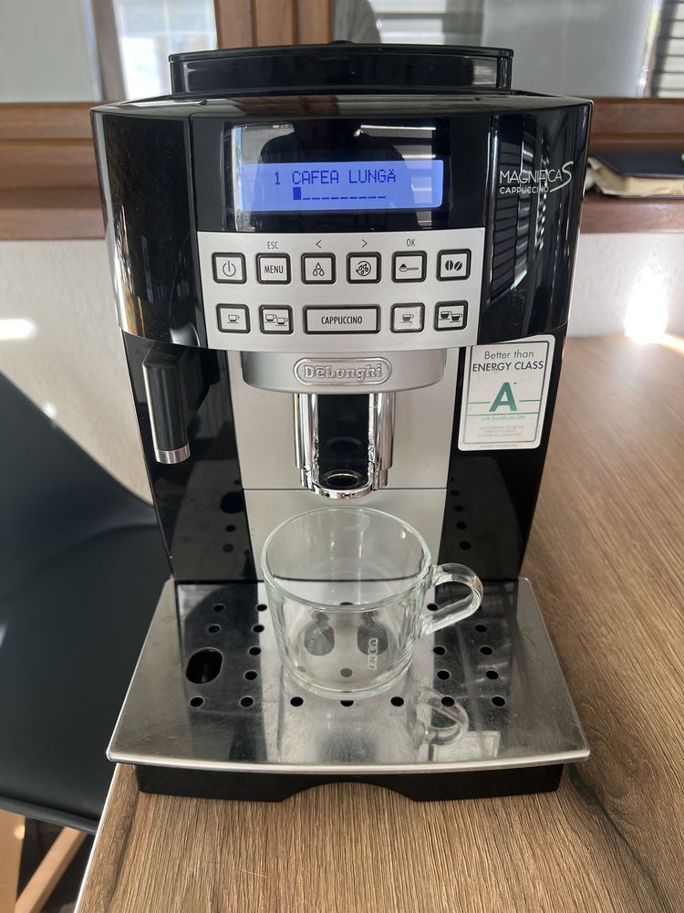 Expresor cafea delonghi magnifica S