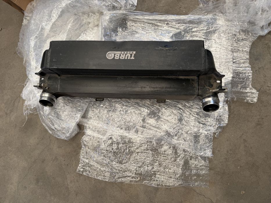 Bmw G30 части кулер, халогени, греда, таван с шибедах