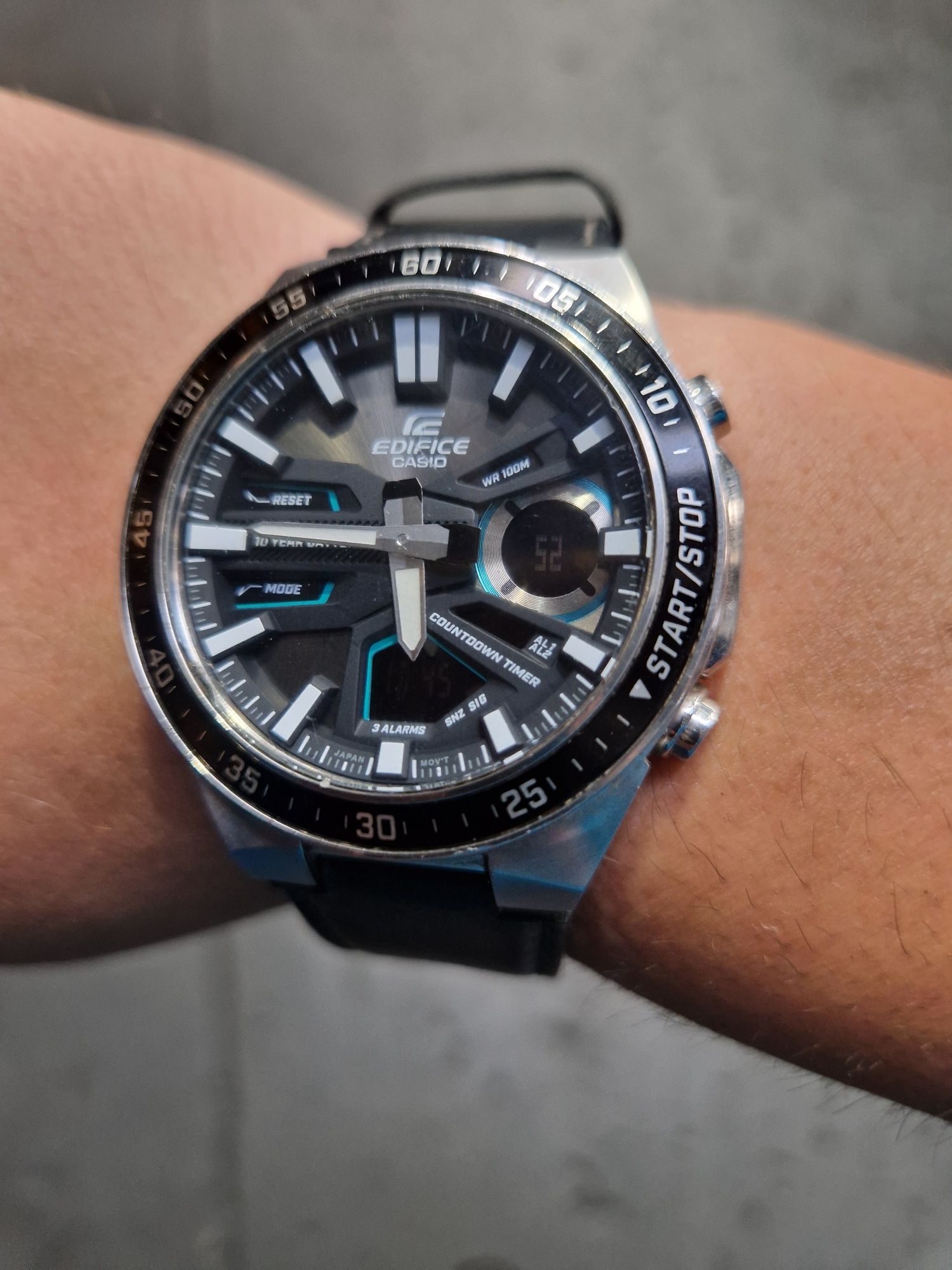 Casio edifice EFV-C110L