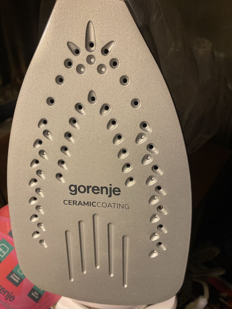 Парна ютия Gorenje,нова