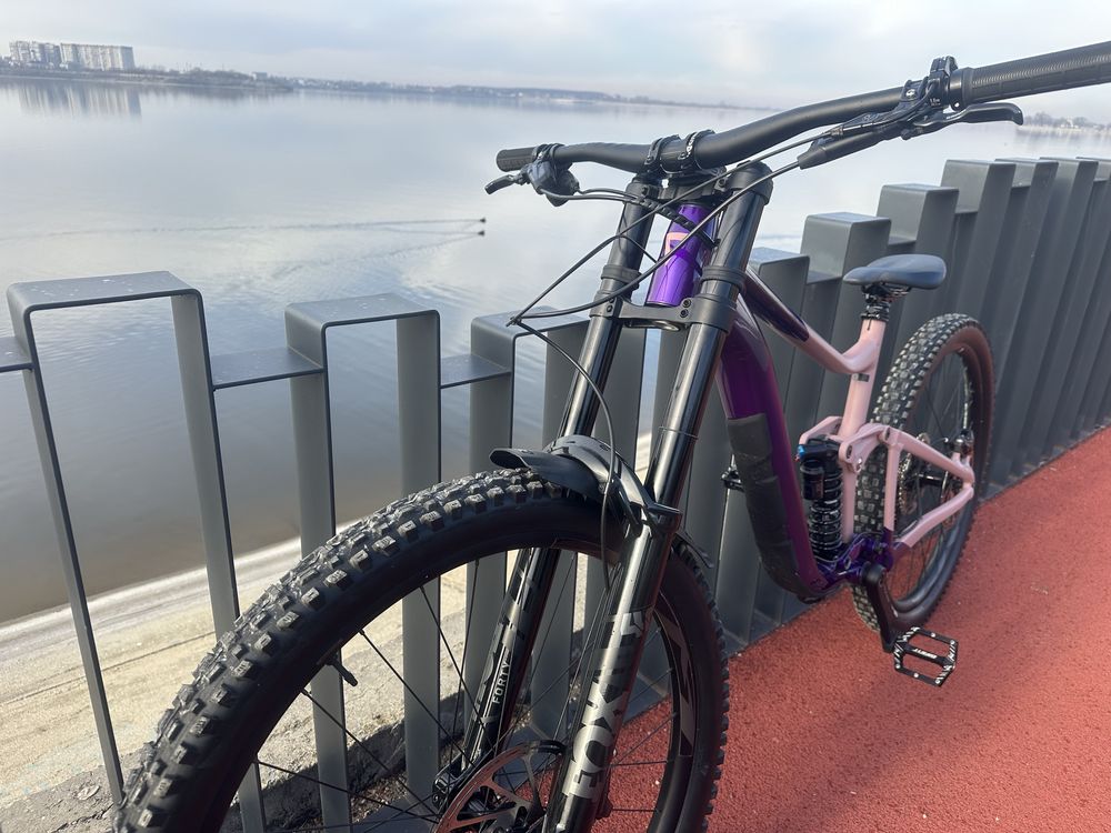 Giant Reign SX Fox 40