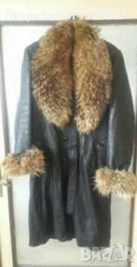 Кожено палто от естестевена кожа с естествен косъм от енот