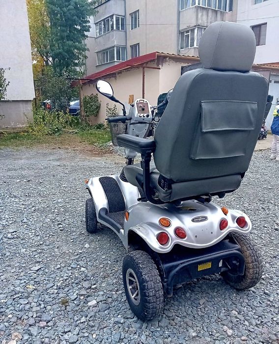 Scuter Carut electric pentru persoane cu dizabilități handicap