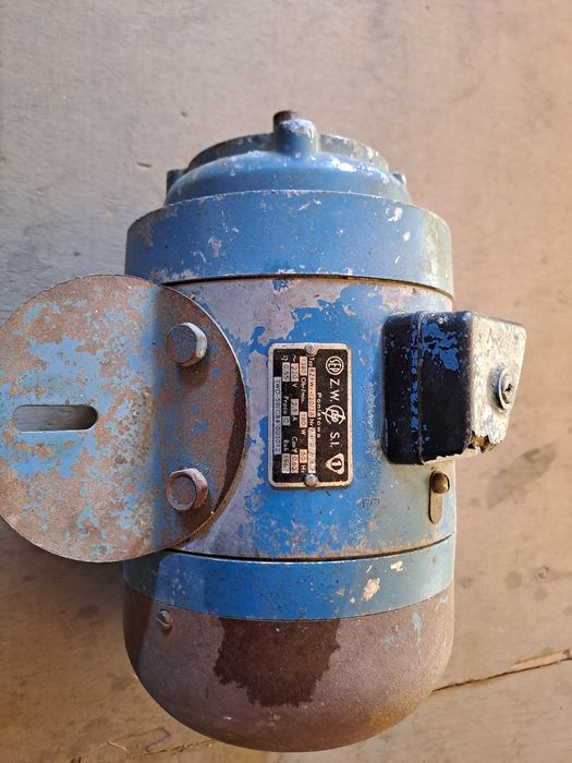 Ел.  двигатели  монолитни и трифазни