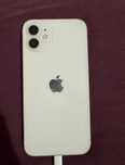 Телефон iPhone 12
