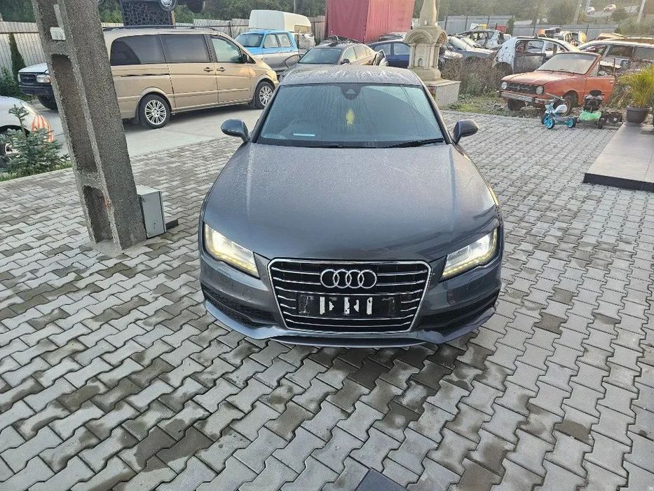 Dezmembrez Audi A7 S Line 3.0 TDI cod motor CDUC an 2012