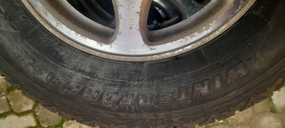 Шины с дисками 5 диске, 1 запаска 4 зимние