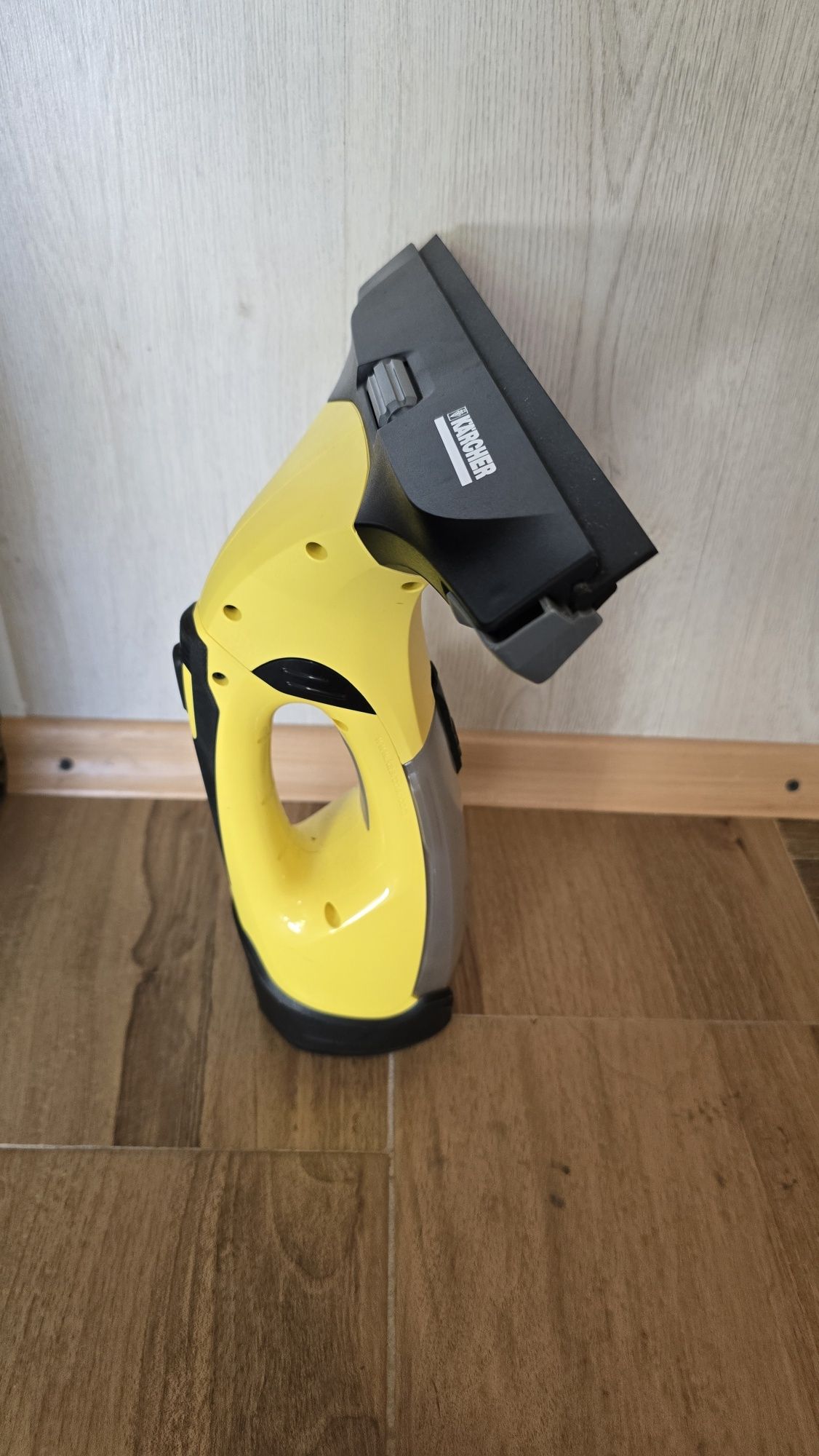Стъклочистачка KARCHER