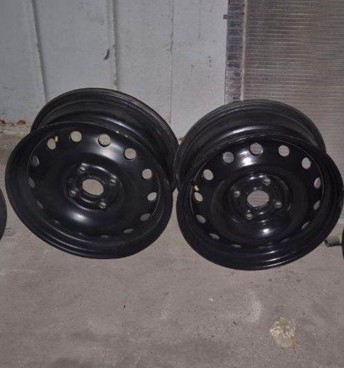 R 15 Диски с резиной комплект разболтовка 4/114 резина ласса мултивей2