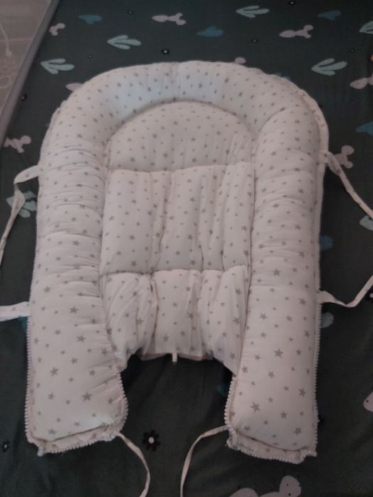 Baby nest Delux 250 lei ușor negociabil