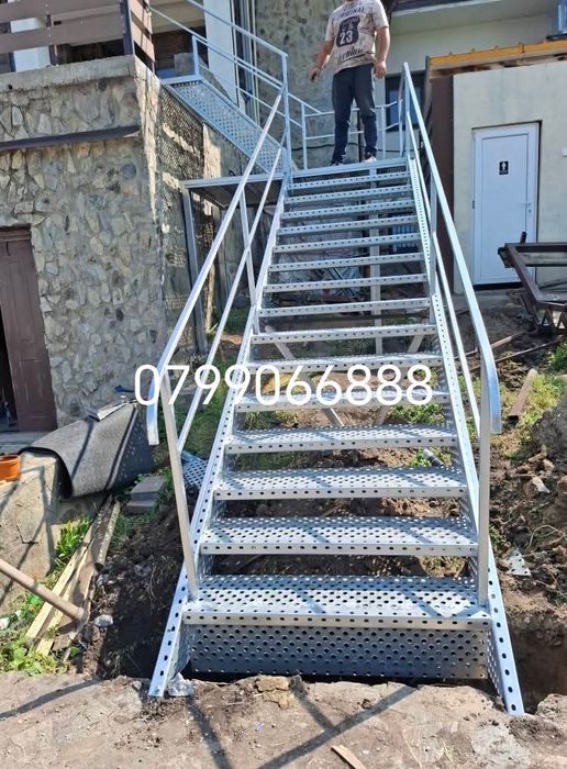 Scări zincate metalice