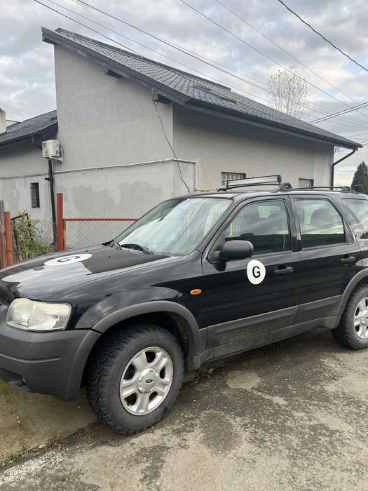 Ford mawerick disponibil